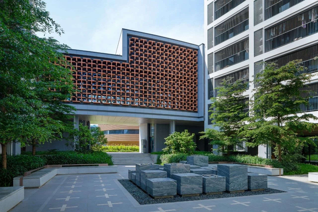 北师香港浸会大学二期校园，钟灵毓秀，碧水绕亭第19张图片